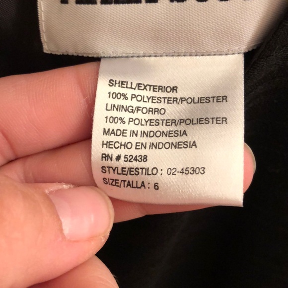 Women’s size 6 “Plaza South” LBD- EUC-midi length - Picture 5 of 10